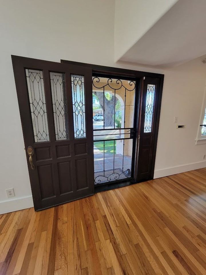 321 Grand Ave - Photo 5 of 50