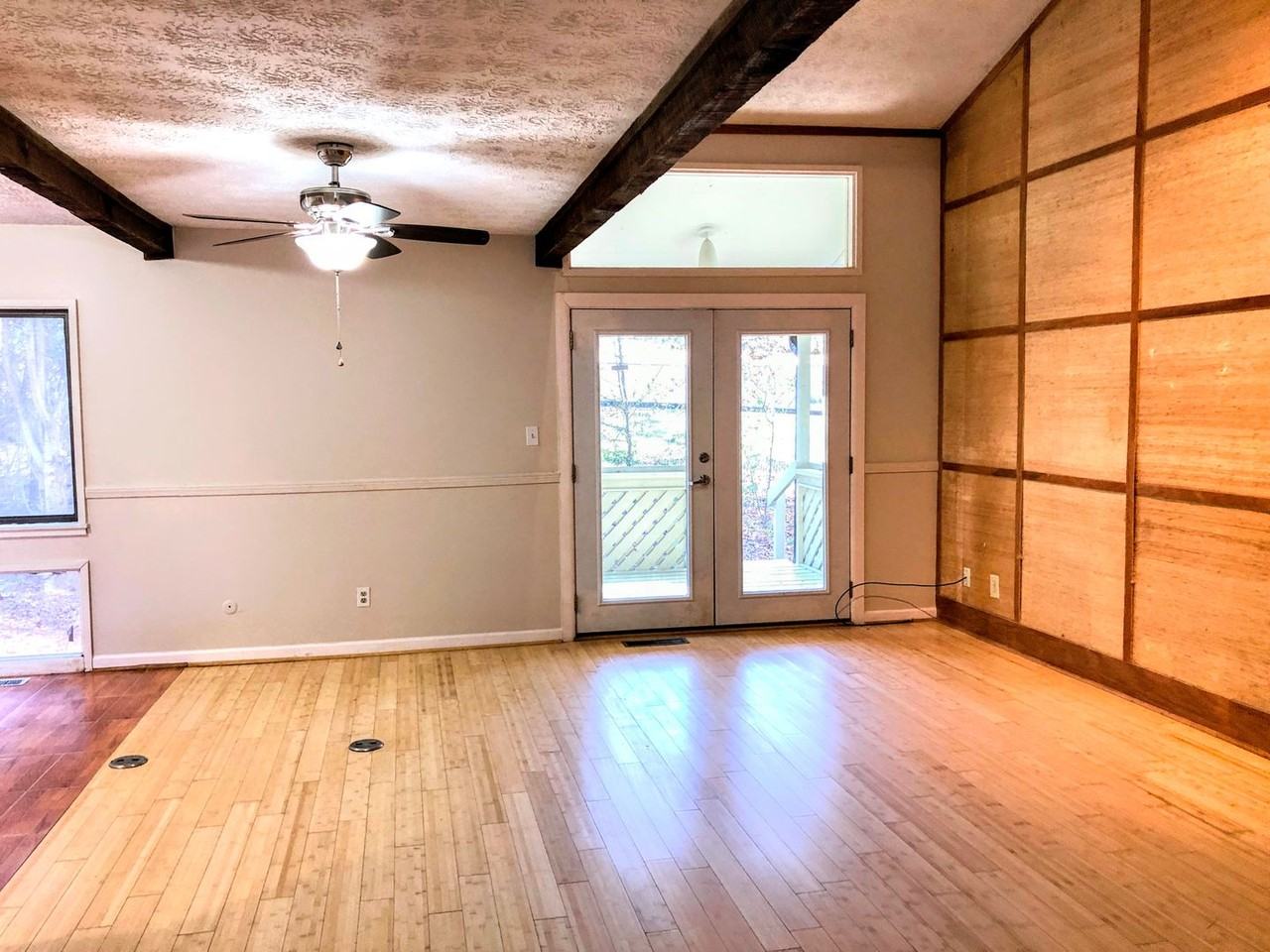 174 Woodstone Dr - Photo 3 of 24