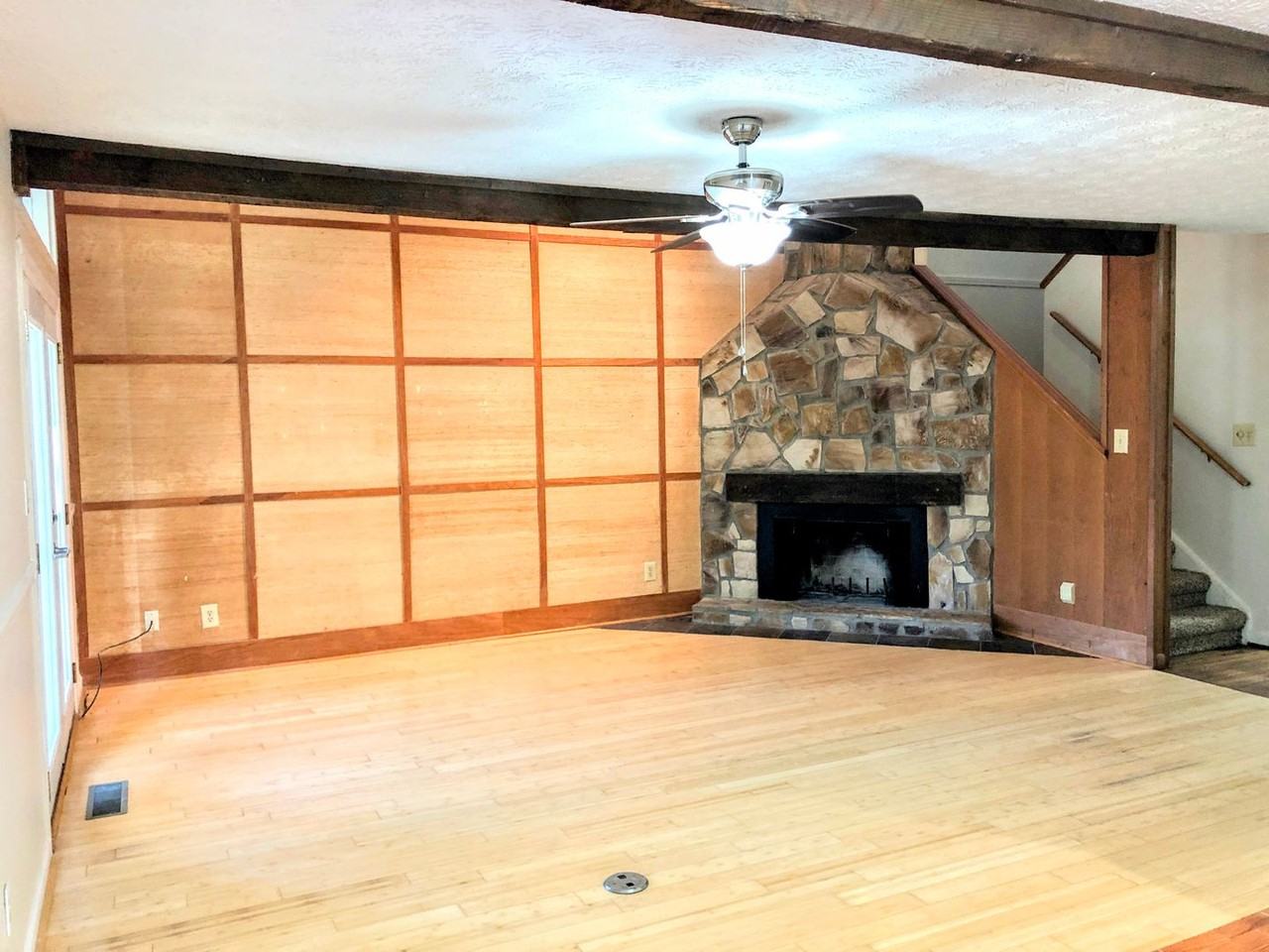 174 Woodstone Dr - Photo 5 of 24