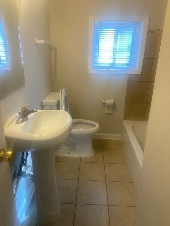 3109 Ridge Ave - Photo 6 of 11