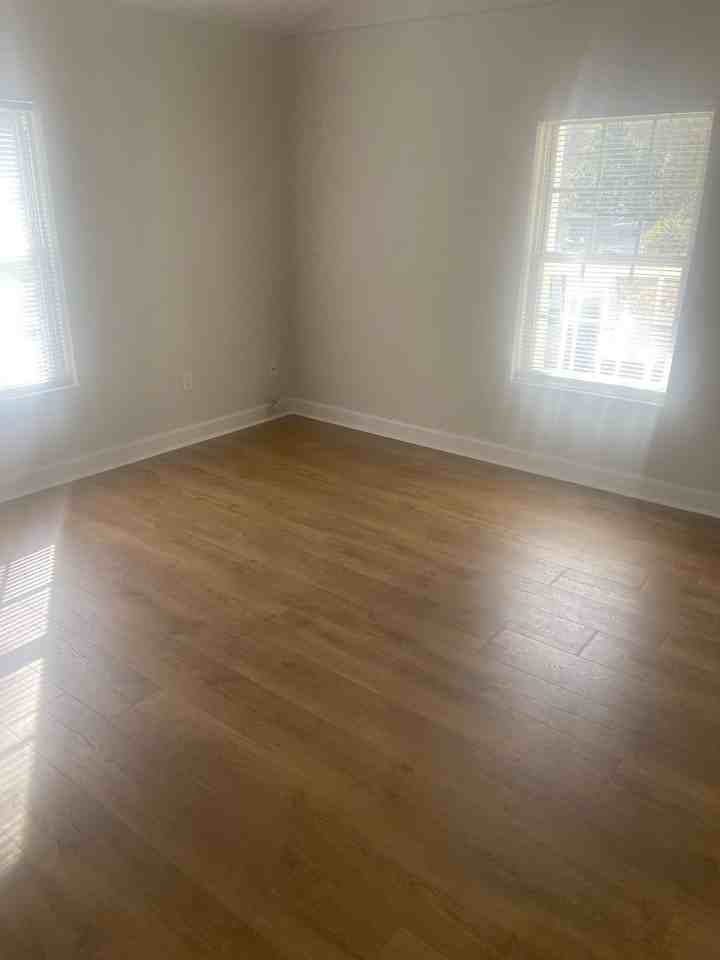 3109 Ridge Ave - Photo 7 of 11