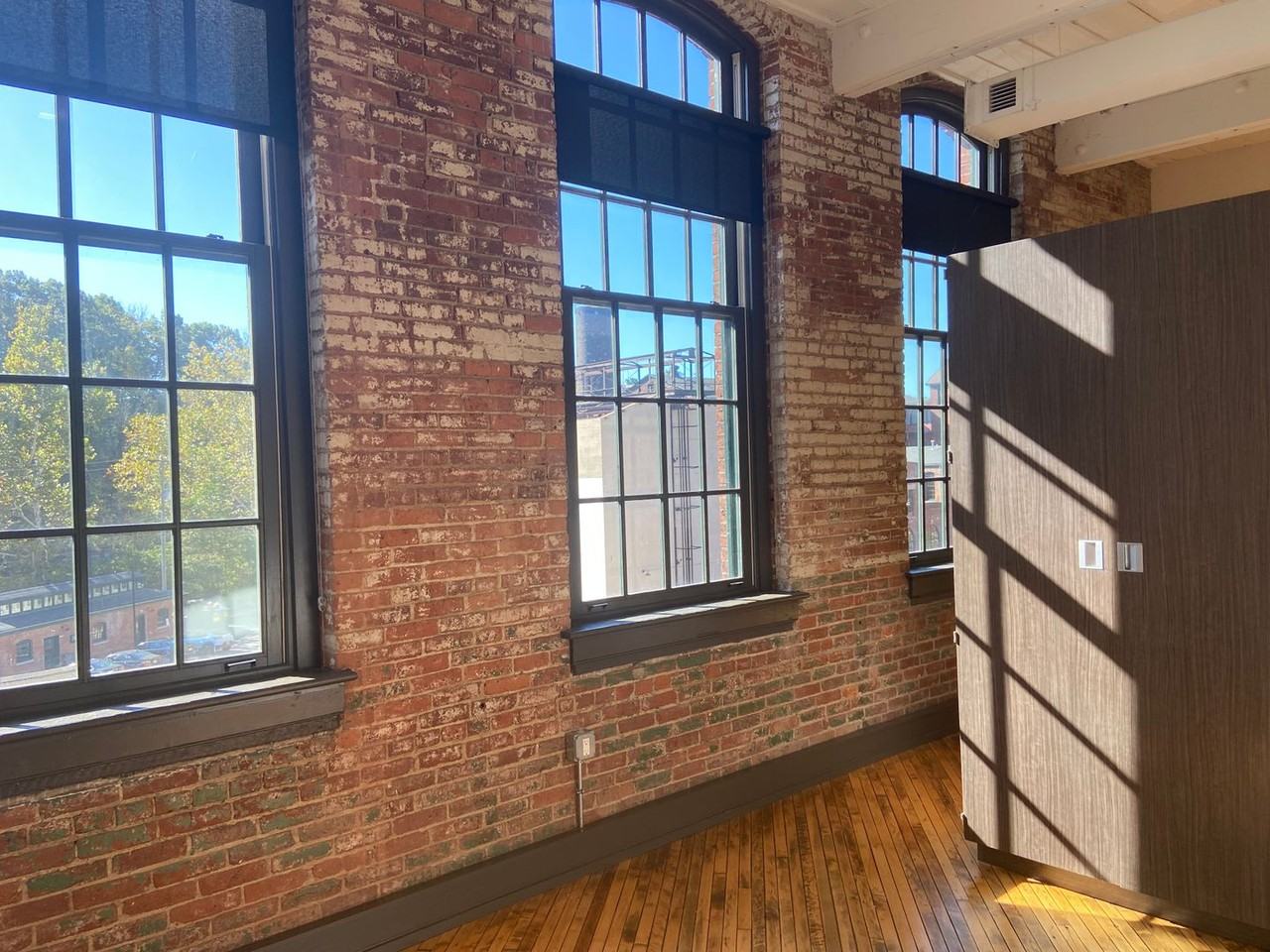 Simon Silk Mill - Photo 5 of 8