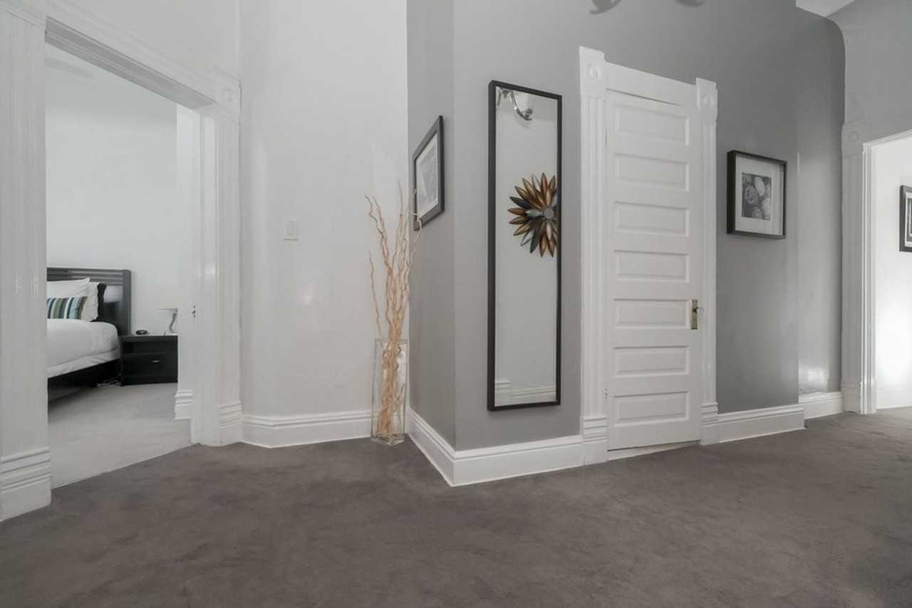 5712 Howe Street - Photo 6 of 41