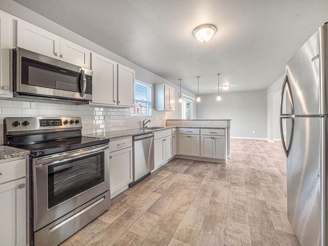 26008 Northland Crossing Dr - Photo 2 of 20