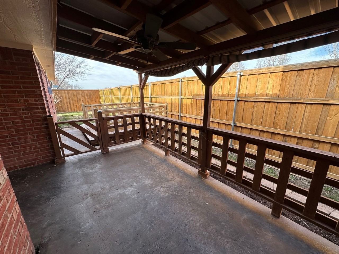 6700 Admiral Ct - Photo 3 of 32