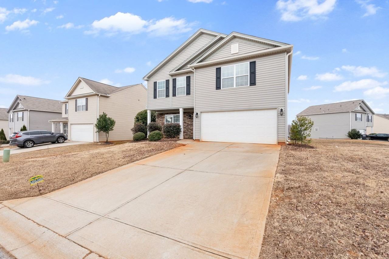 200 Willow Grove Way - Photo 3 of 33