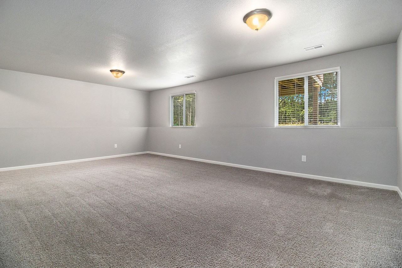 1626 Osolo Rd - Photo 7 of 15