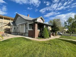 featured image of 2001 9th Ave