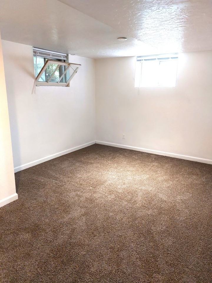 (2001 9th Ave) - Photo 5 of 30