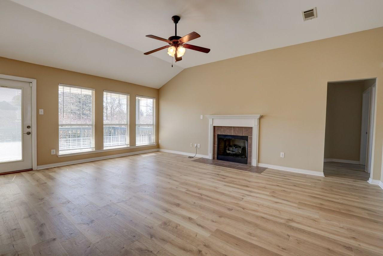 25472 Overlook Dr - Photo 4 of 22