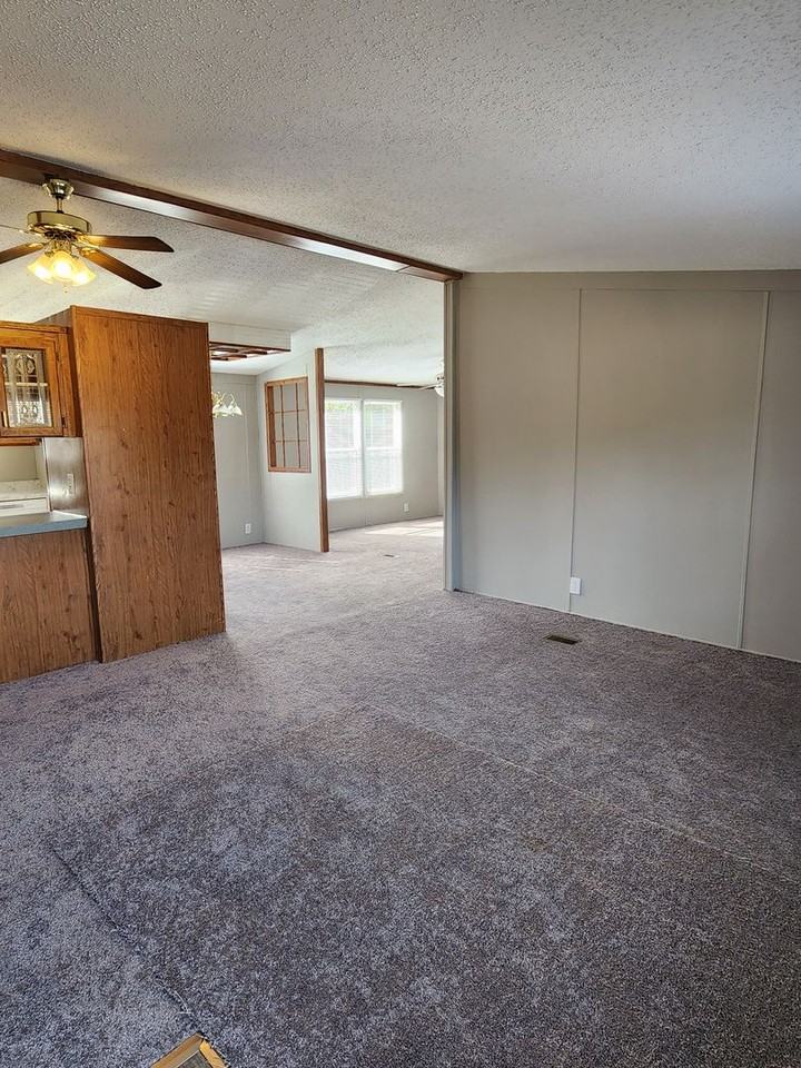 7965 E Oglethorpe Hwy - Photo 2 of 28