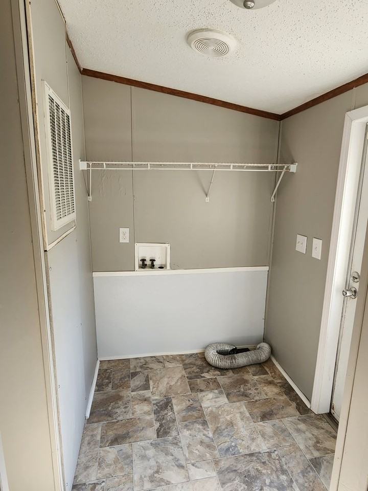 7965 E Oglethorpe Hwy - Photo 7 of 28