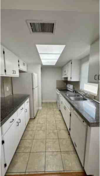 5004 South Chiquita Boulevard #212 - Photo 4 of 9