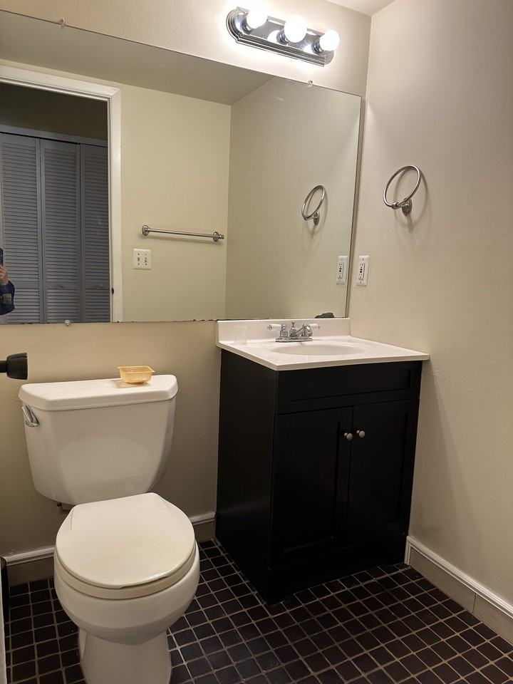 1801 Brentwood Dr #1 - Photo 7 of 29