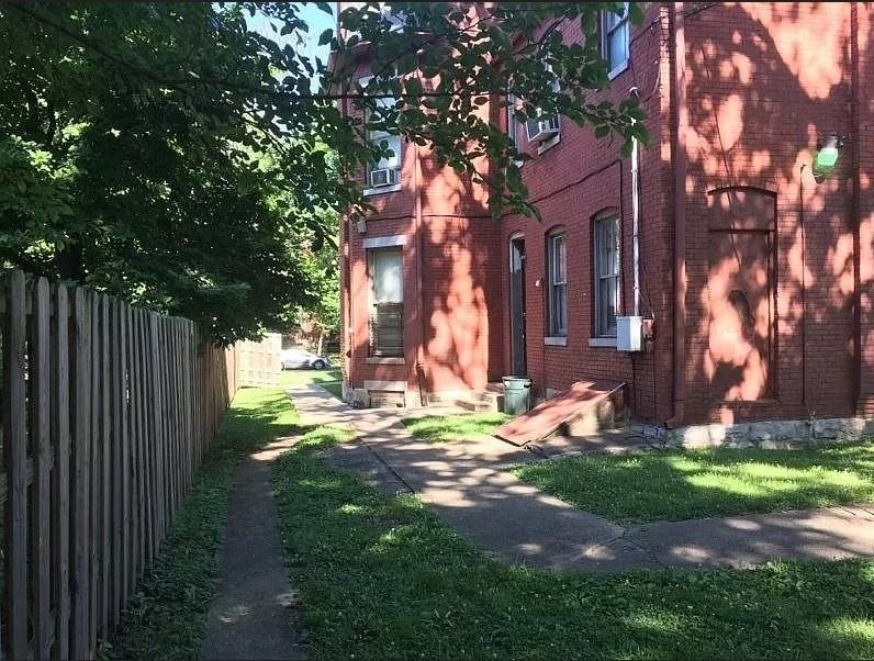 1403 S 2nd St #5 - Photo 6 of 21