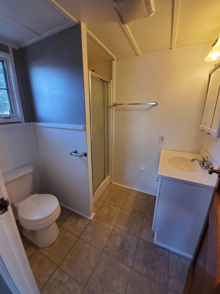 320 Cavaness Ave #92B - Photo 4 of 8