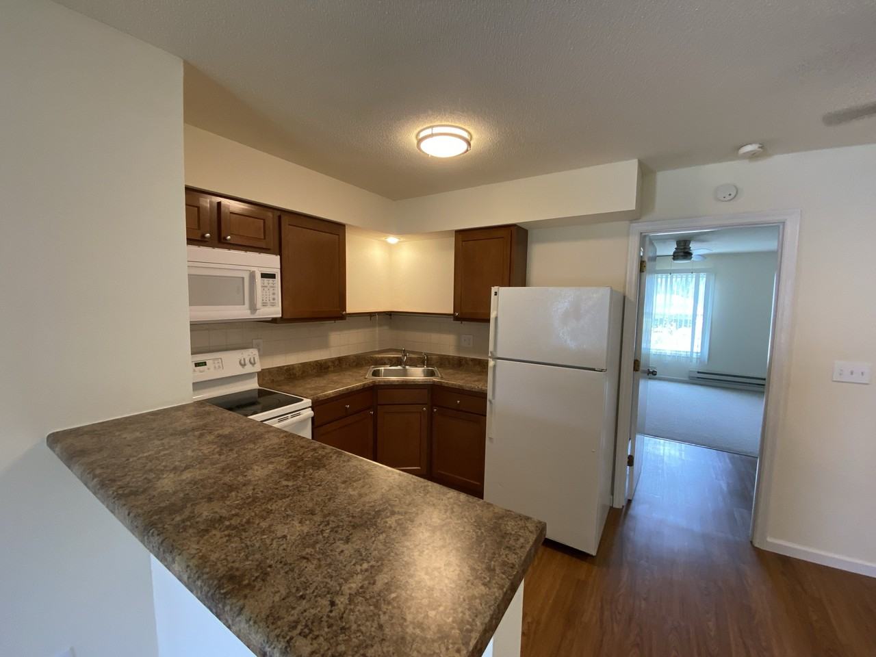 1320 Frederick St #D - Photo 3 of 6