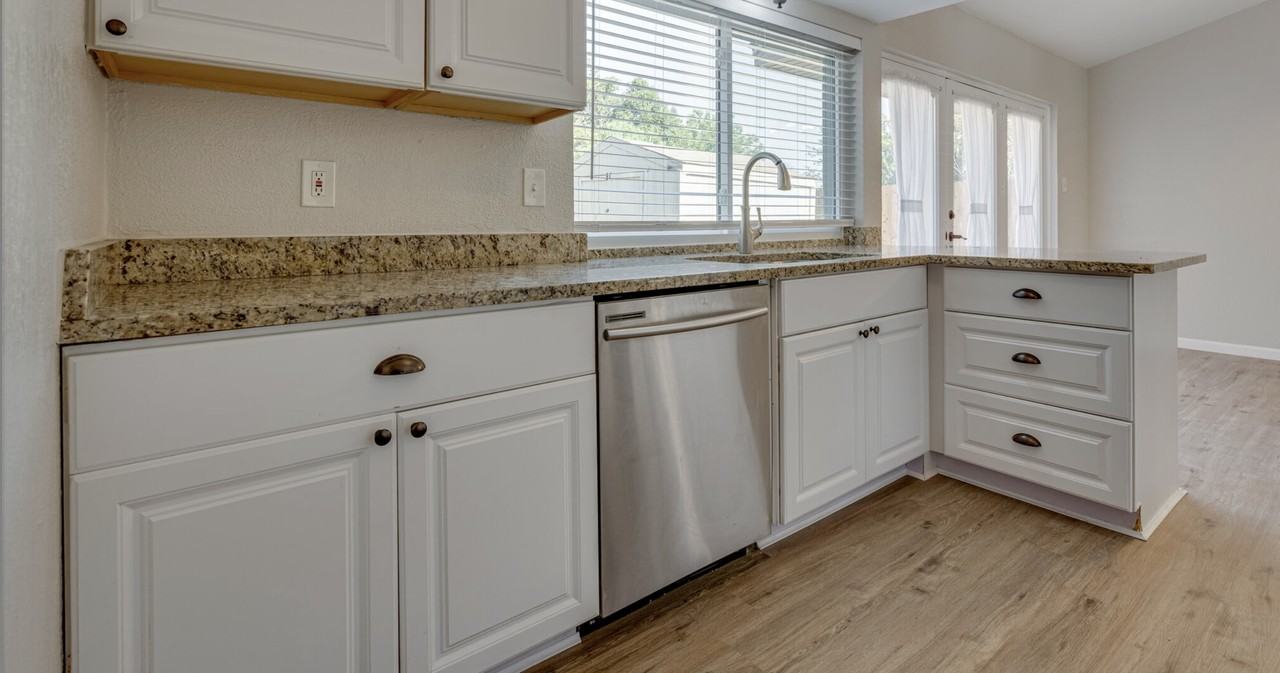 5117 Grady Ct #NA - Photo 5 of 16