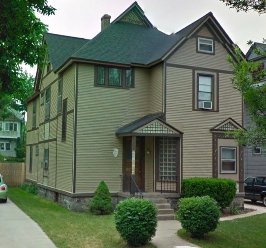 246 Charles Ave Se #3 - Photo 2 of 30