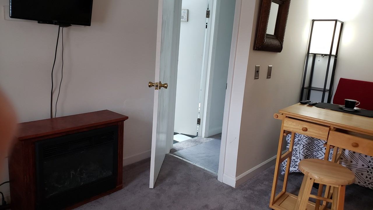 404 Church Street #3 - Photo 4 of 11