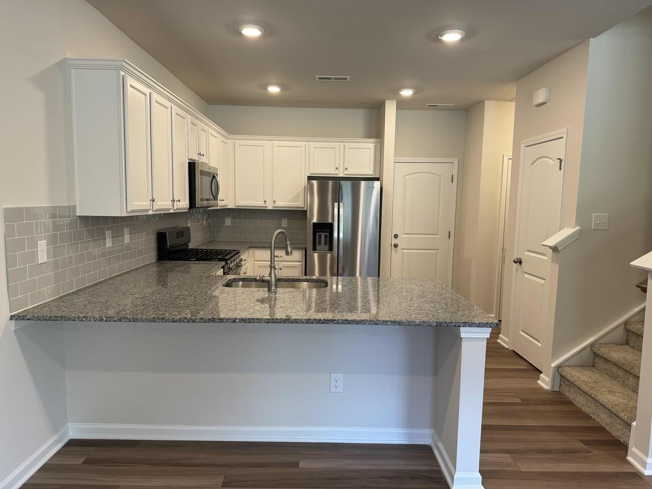 716 Herlong Ave #716 - Photo 3 of 12