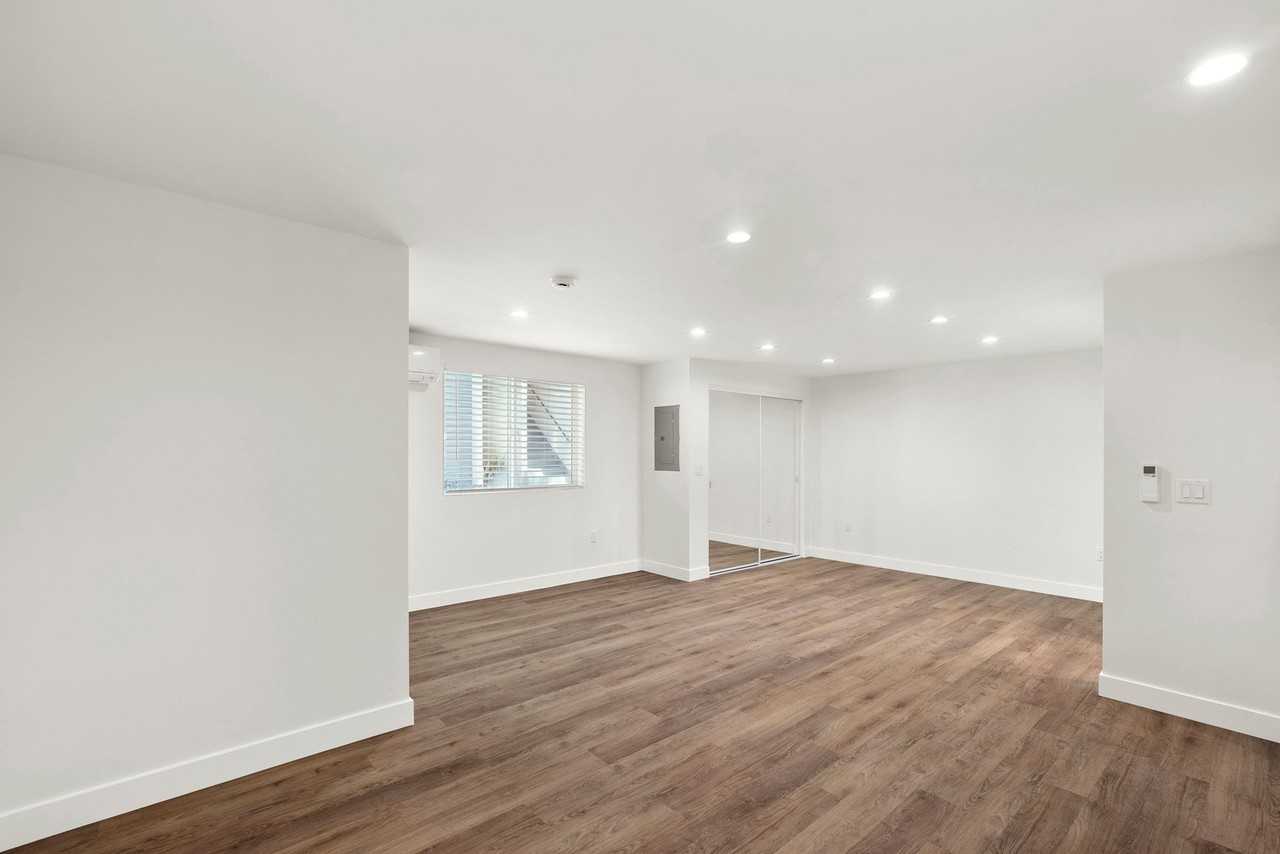 Los Feliz Village - Photo 3 of 26