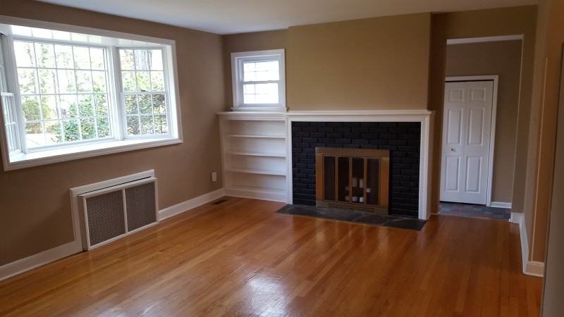 1152 Maple Hill Rd - Photo 3 of 8