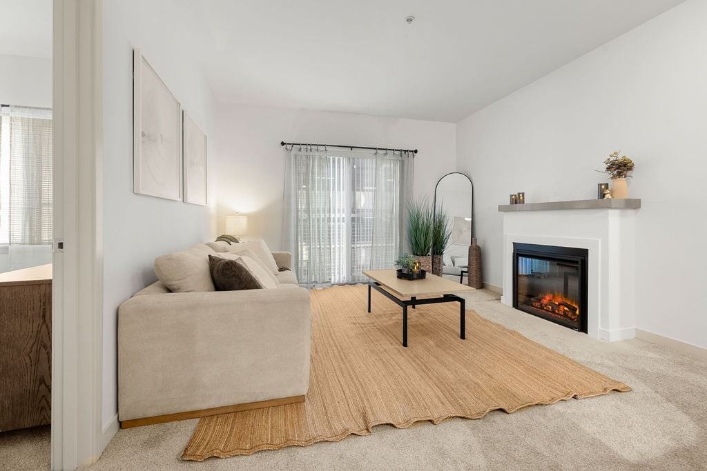 Bella On Broadway - Photo 2 of 58