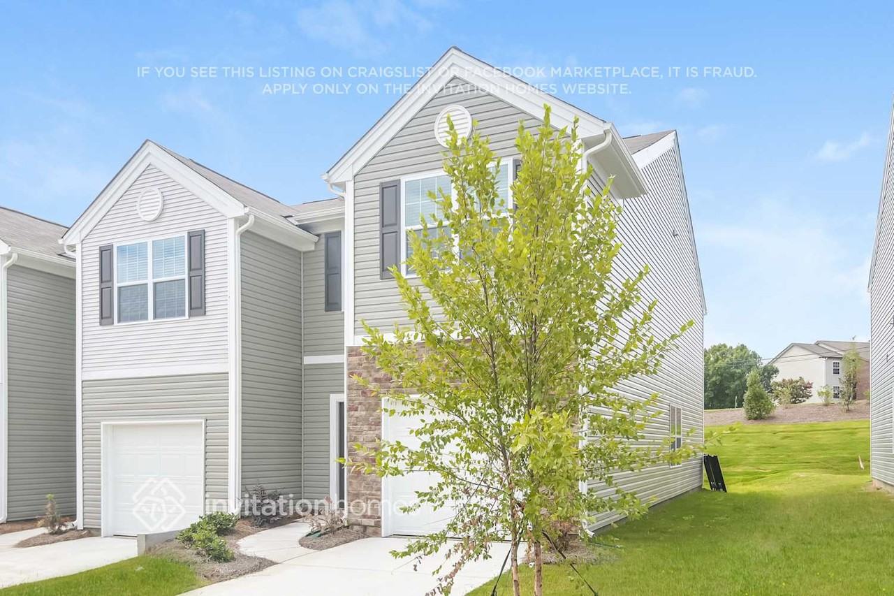 11541 Brier Village Ln - Photo 2 of 16