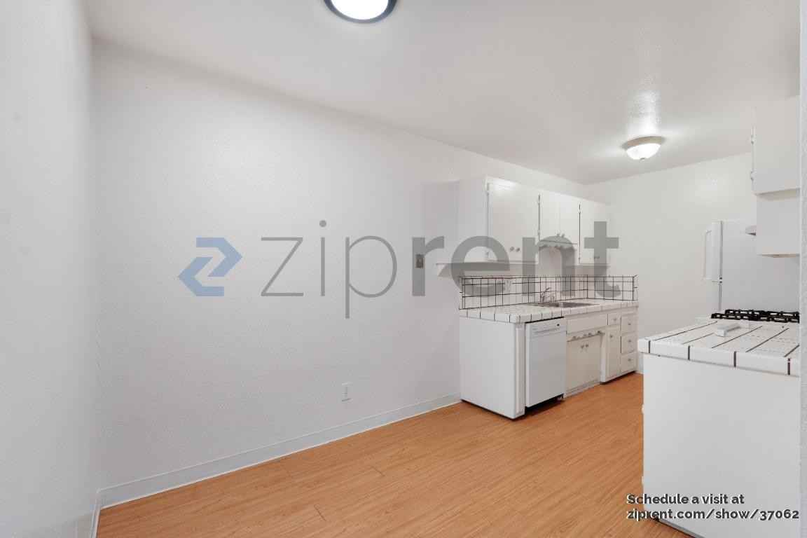 4561 Ashcroft Ave #52 - Photo 6 of 16