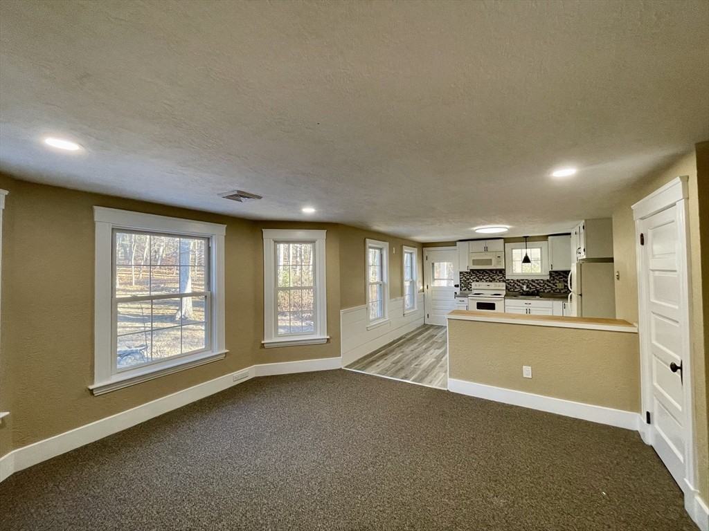 221 Church Street ##B - Photo 5 of 15