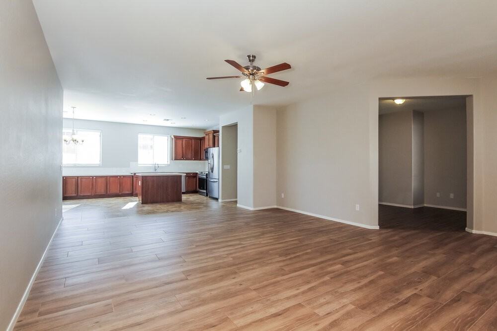 29513 N Smokey Ln - Photo 4 of 16