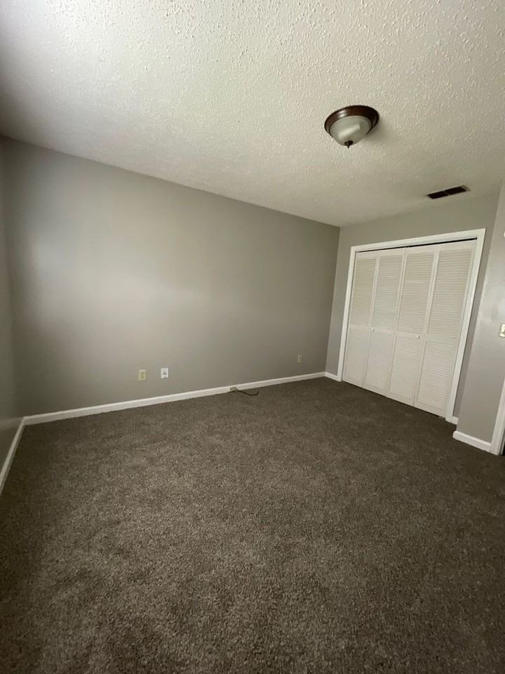 3638 Barfield Crescent Rd - Photo 3 of 10