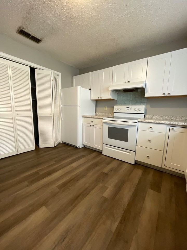 3638 Barfield Crescent Rd - Photo 5 of 10