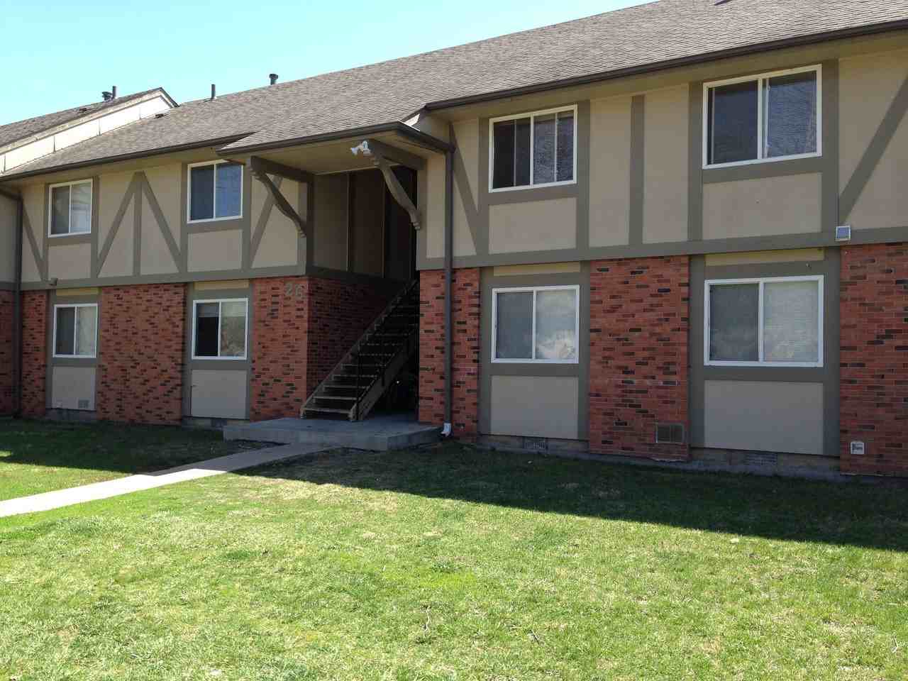 Oaks at Canterbury - Photo 4 of 19