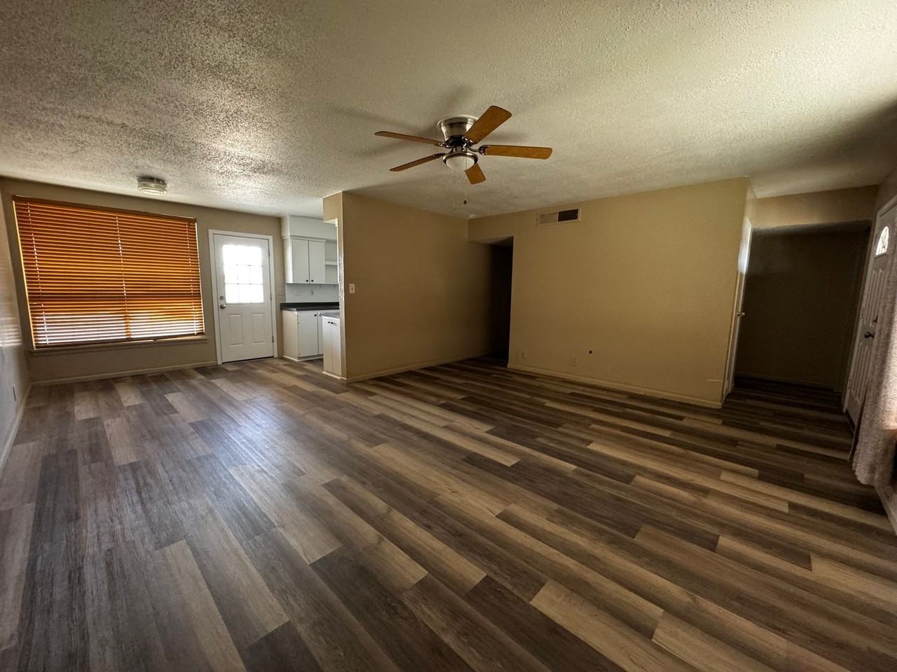 2028 Parkway Street - Photo 3 of 23