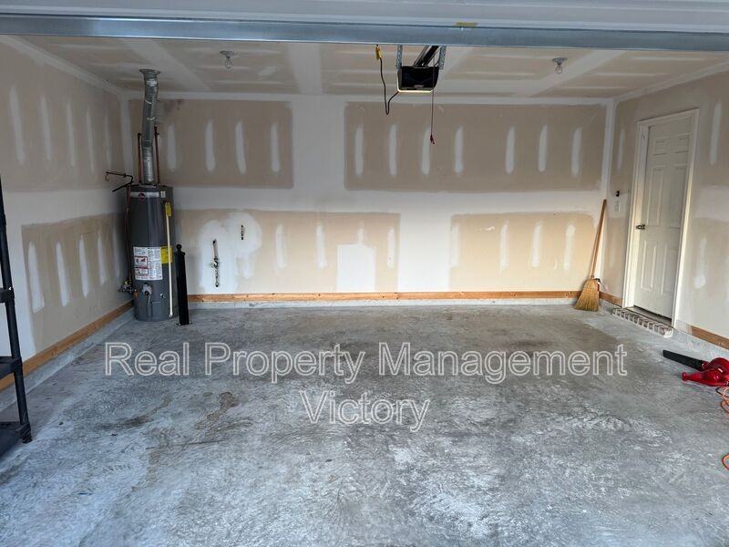 182 Polo Field Way - Photo 2 of 16