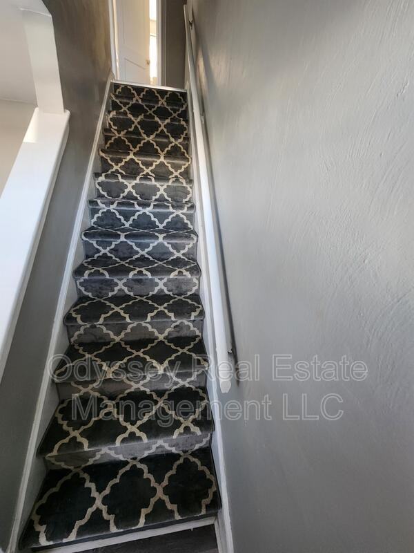 4000 Arctic Ave - Photo 5 of 32