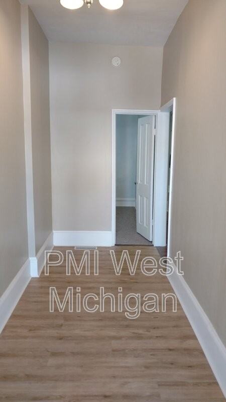 824 Nagold St Nw #1 - Photo 2 of 10
