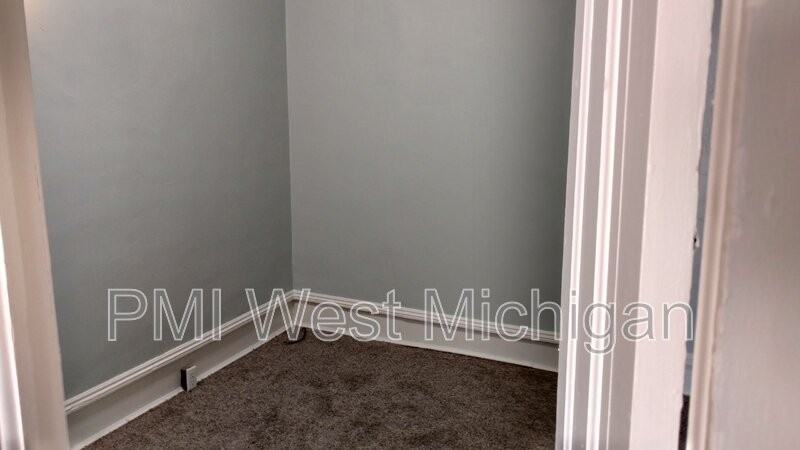 824 Nagold St Nw #1 - Photo 6 of 10