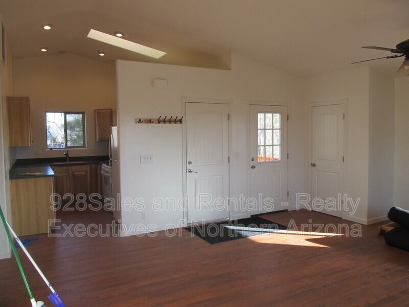 535 S Ernest St #BACK - Photo 2 of 6