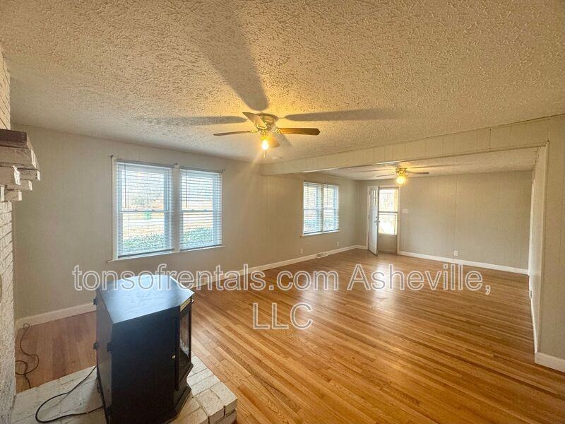 6 Atkins St - Photo 5 of 23