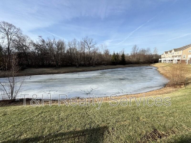 5640 Brownstone Dr - Photo 3 of 25