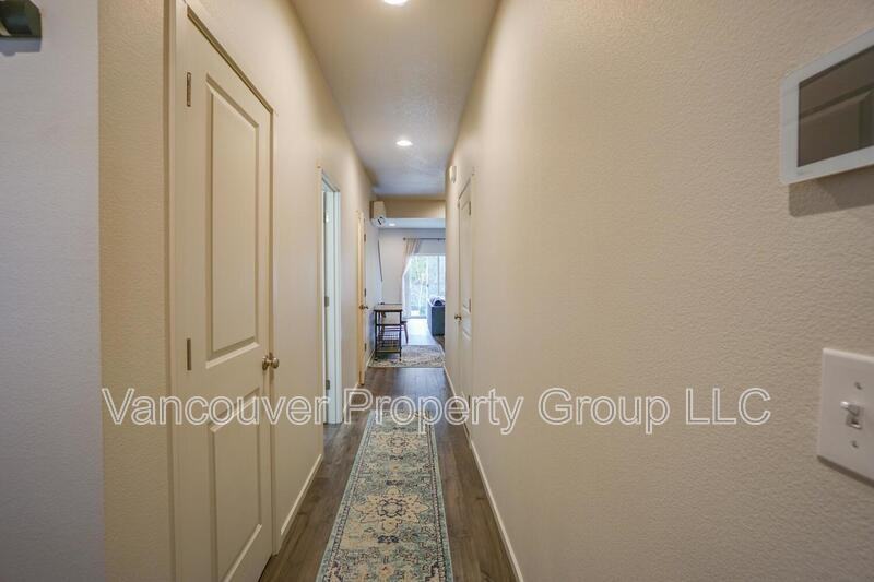 11711 Ne 21st Way - Photo 4 of 27