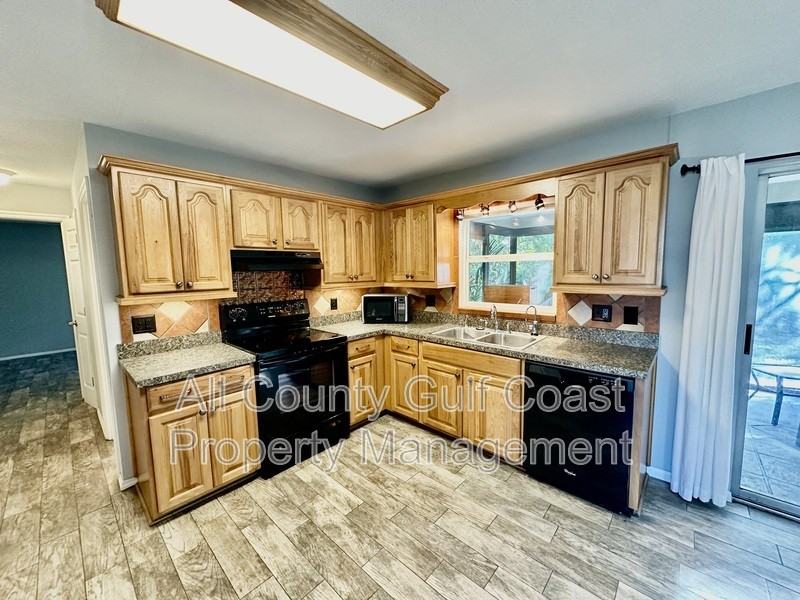 187 Clemson Rd - Photo 3 of 11