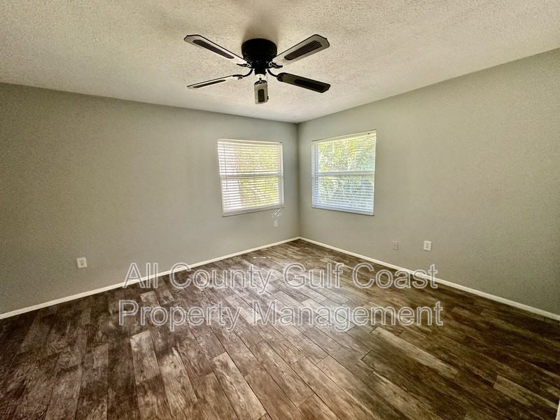 187 Clemson Rd - Photo 7 of 11