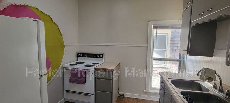 103 Lincoln St - Photo 7 of 18