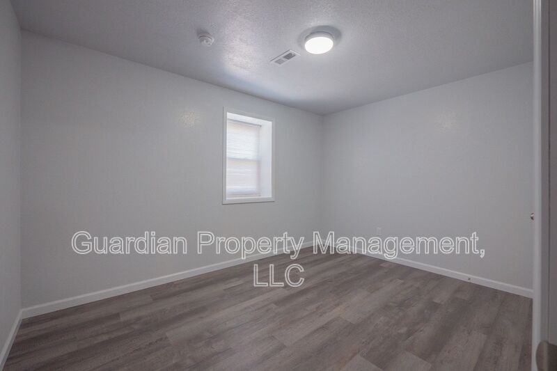 N Main St #1 - Photo 6 of 10