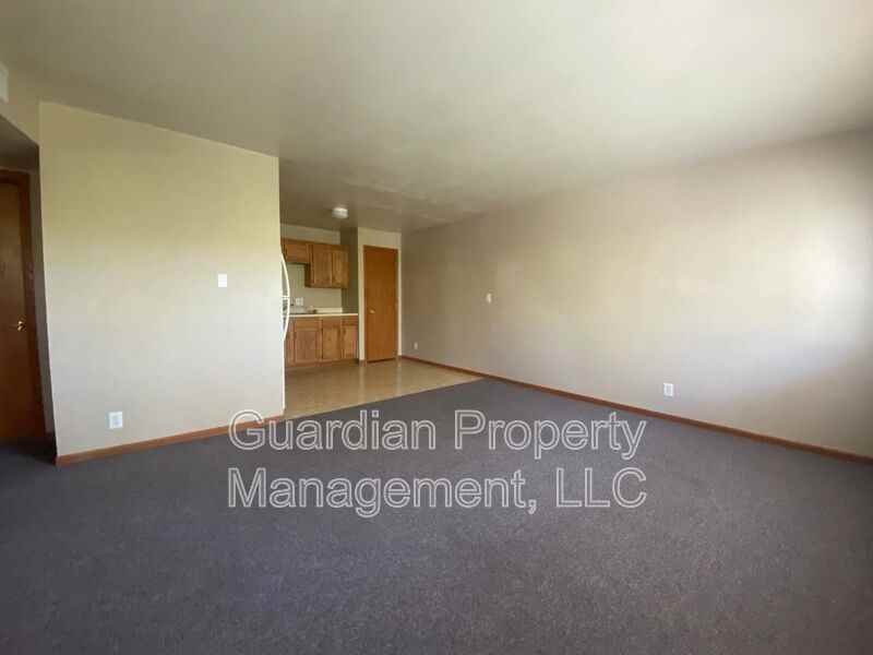 1001 N Buchanan St #5 - Photo 2 of 13