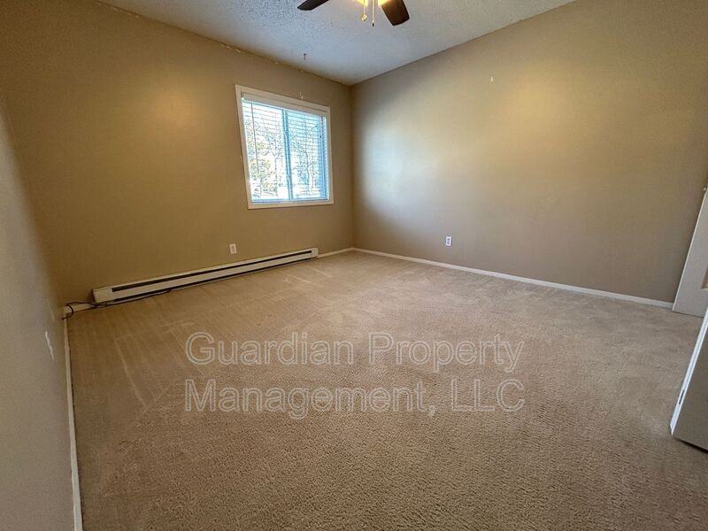 912 N Walnut St #2 - Photo 6 of 14